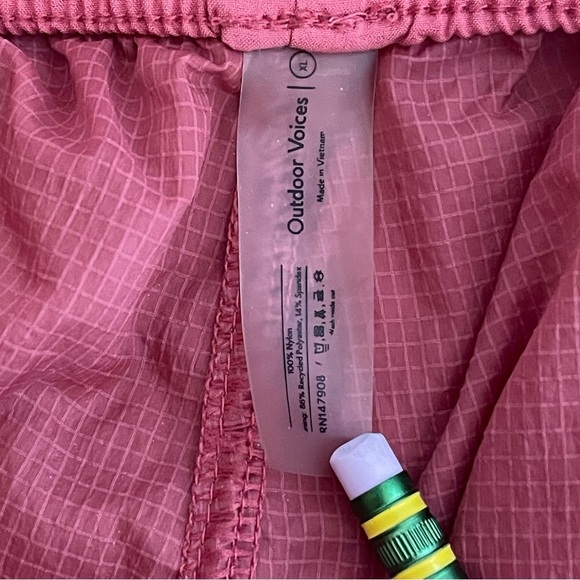 Outdoor Voices Windbreaker‎ Pant in Desert Rose XL - Picture 8 of 8